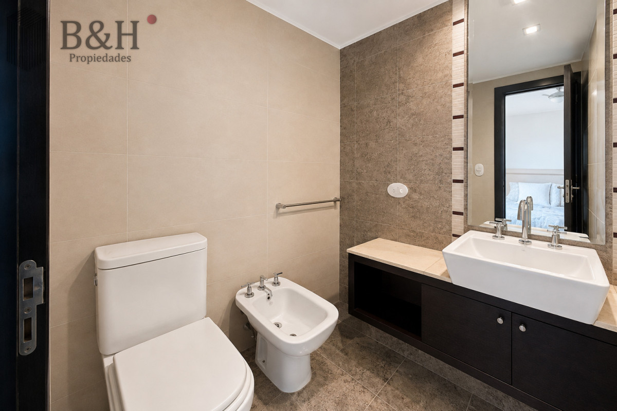 Apartamento ID.8039 - Venta Alquiler Apartamento 3 Dormitorios Playa Mansa Punta del Este