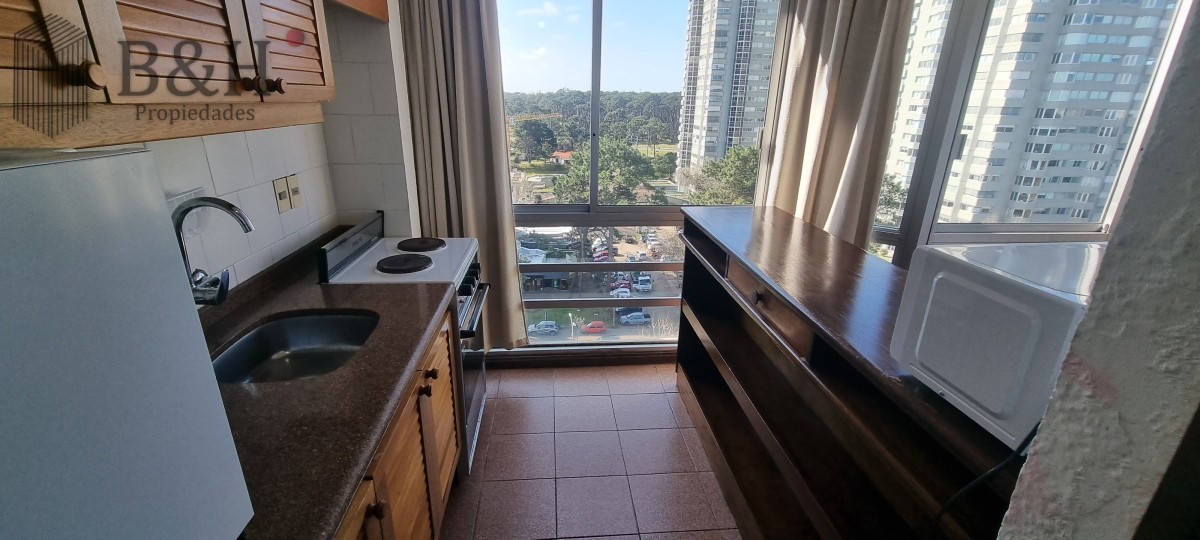Apartamento ID.3312 - Amplio apartamento hermosas vistas 