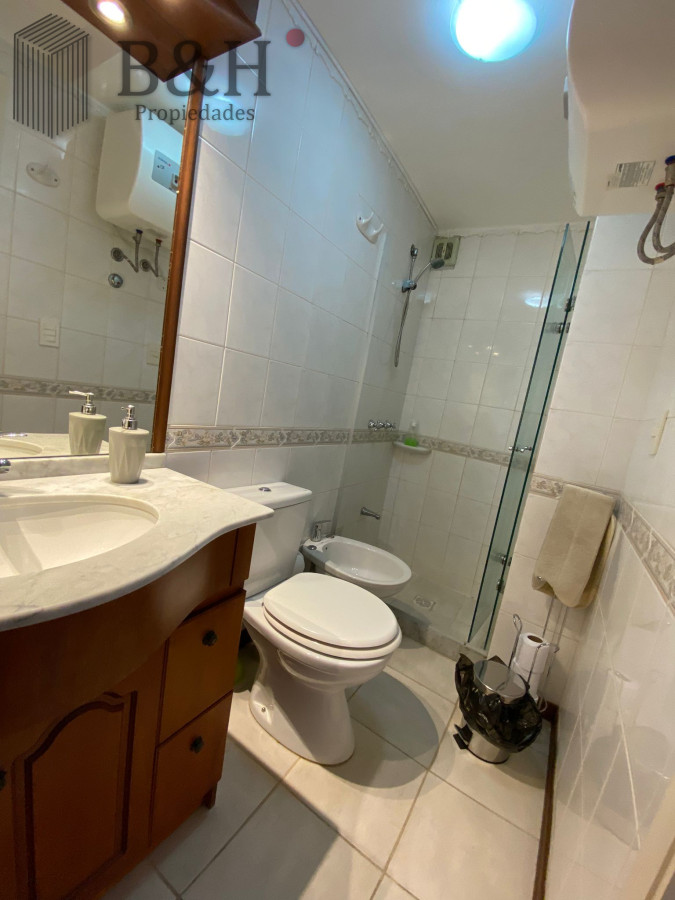 Apartamento ID.1661 - Apartamento de 1 dormitorio sobre la Rambla Punta del este. 
