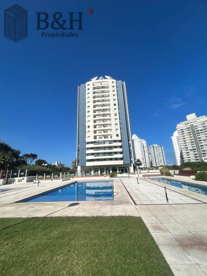 Apartamento ID.4937 - apartamento en venta tres dormitorios brava