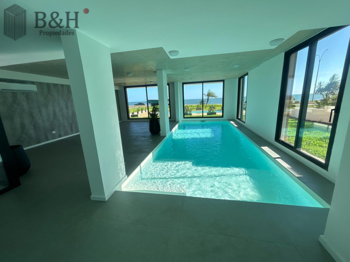 Apartamento ID.6840 - Apartamento de 3 dormitorios en alquiler, Punta del Este