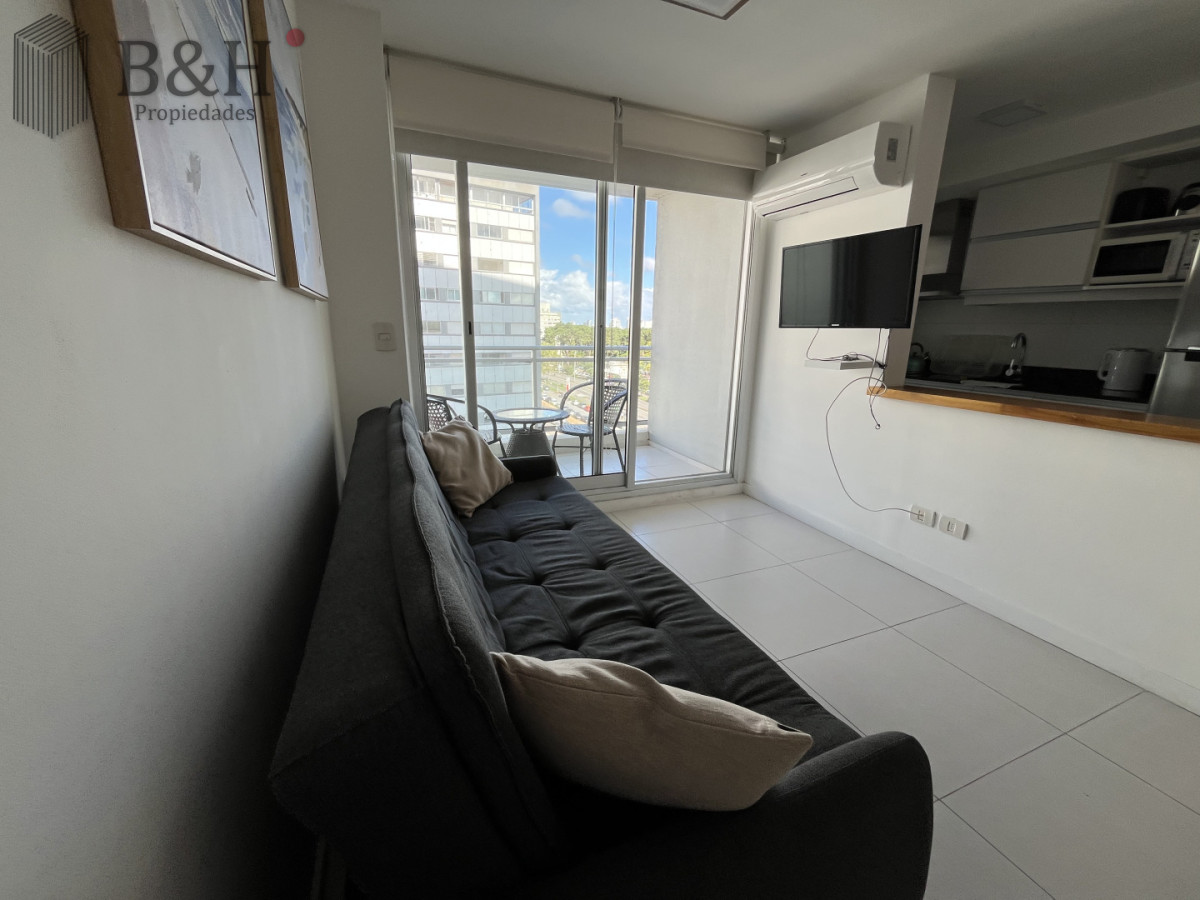 Apartamento ID.6946 - Alquiler invernal Apartamento de 1 Dormitorio en Punta del Este - Edificio con Amenities