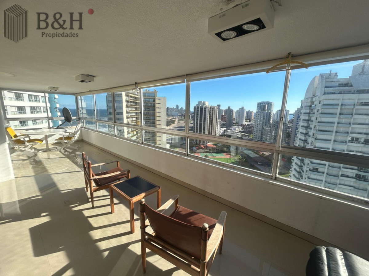 Apartamento ID.6991 - apartamento en venta 3 dormitorios más servicio en brava 