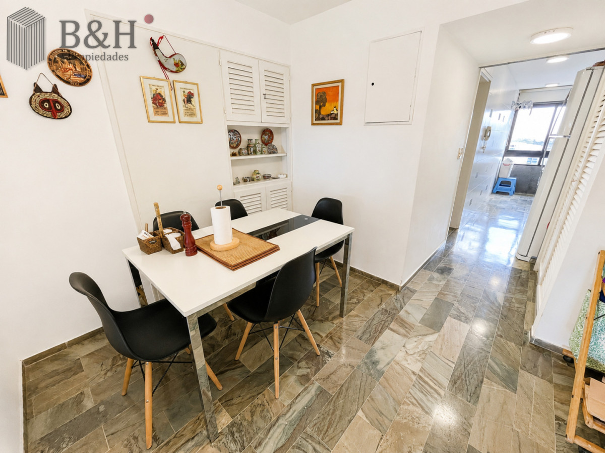 Apartamento ID.7974 - Venta Apartamento de 3 dormitorios + dep Vista al Mar en Playa Brava