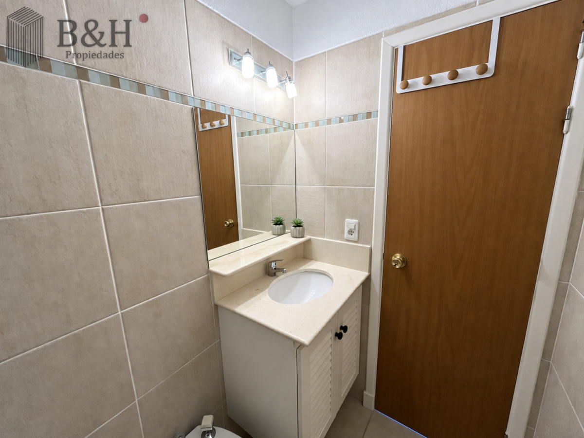 Apartamento ID.6114 - Alquiler Apartamento 2 Dormitorios La Pastora Punta del Este Vista al Mar