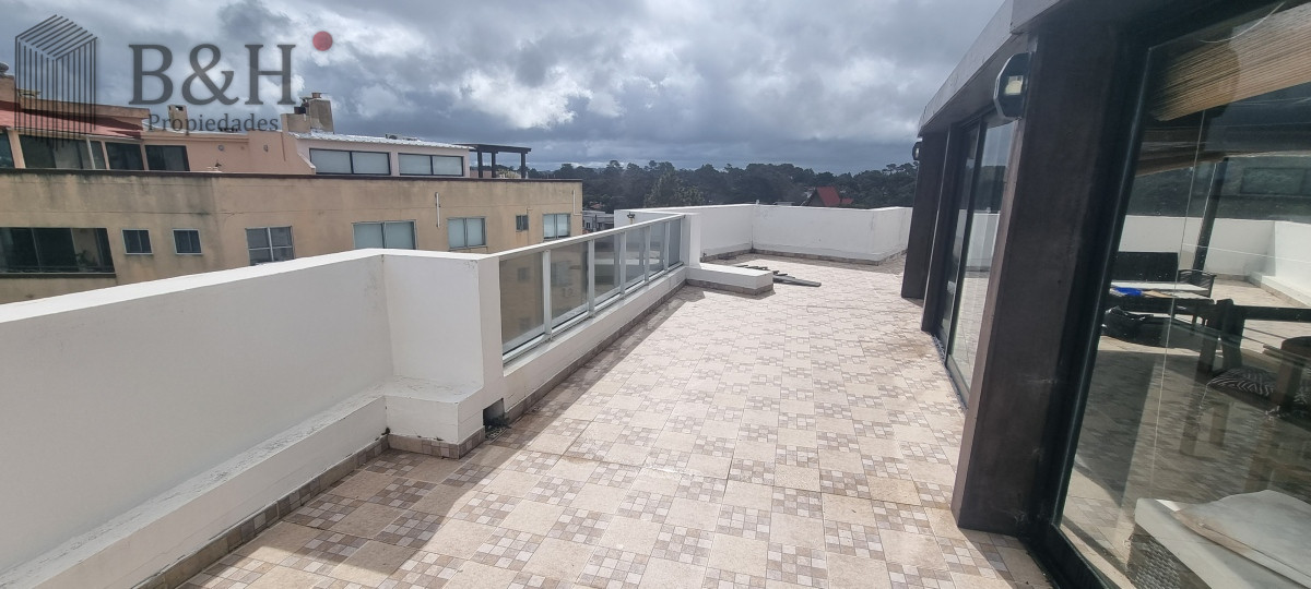 Apartamento ID.3327 - Penthouse de 3 dormitorios con parrillero