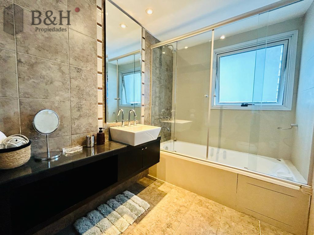Apartamento ID.3412 -  Apartamento en  - Punta del Este. Zona Mansa a 50mts del mar