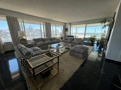 Apartamento de 3 dormitorios a la venta - Brava 