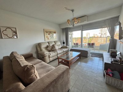 Apartamento de 2 dormitorios a la venta - Roosevelt