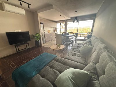 Apartamento de 2 dormitorios - Península ALQUILER ANUAL