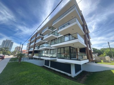 Hermoso apartamento en venta 2 dormitorios y 2 baños a estrenar 