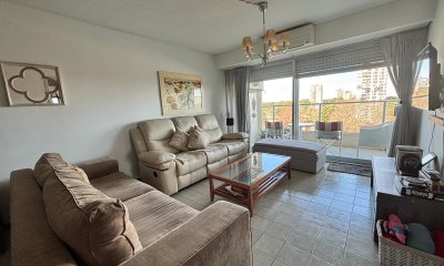 Apartamento de 2 dormitorios a la venta - Roosevelt