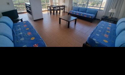 Apartamento 2 dormitorios 2 baños club sol del este