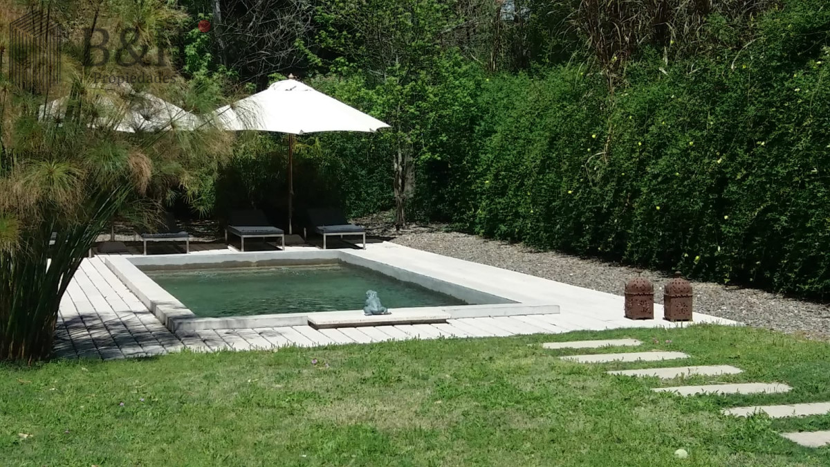 Excelente casa de 3 dormitorios - Punta del Este  - BYH4040C