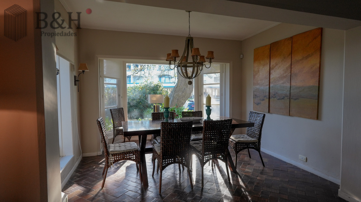Casa ID.5233 - Hermosa Casa en parada 15 de la Mansa - Punta del Este 