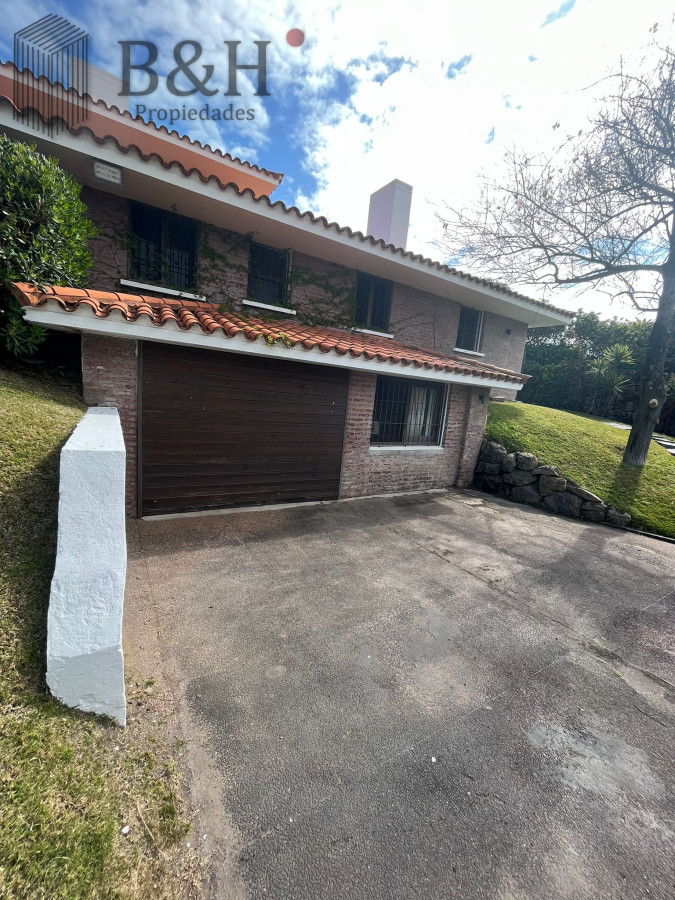 CASA TRADICIONAL - PUNTA DEL ESTE 