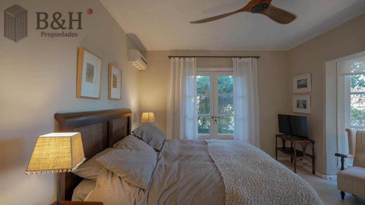Casa ID.5233 - Hermosa Casa en parada 15 de la Mansa - Punta del Este 