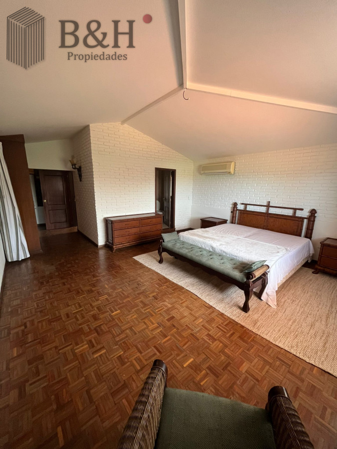 Casa ID.3876 - CASA TRADICIONAL - PUNTA DEL ESTE 