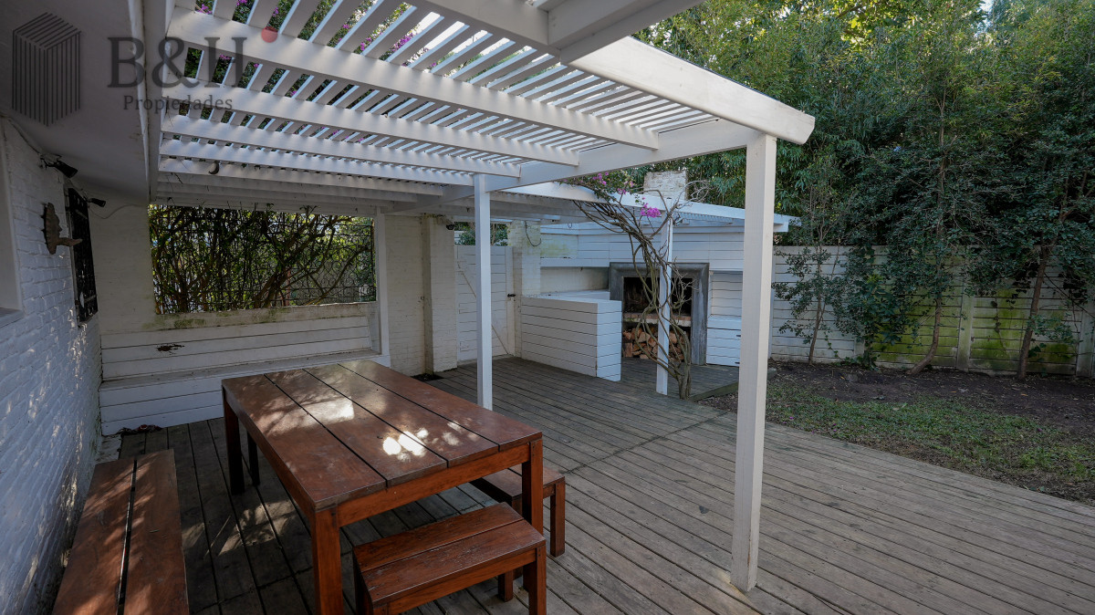 Casa ID.5233 - Hermosa Casa en parada 15 de la Mansa - Punta del Este 