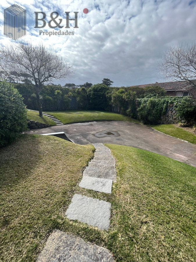 CASA TRADICIONAL   PUNTA DEL ESTE - GoPunta - Portal Inmobiliario de Punta del Este - Maldonado