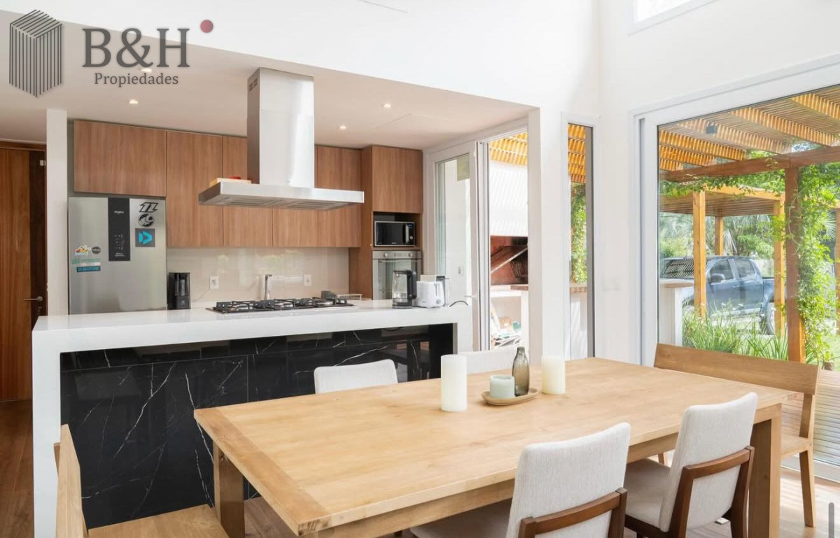 Casa ID.6928 - Casa de 3 dormitorios en venta, Punta del Este