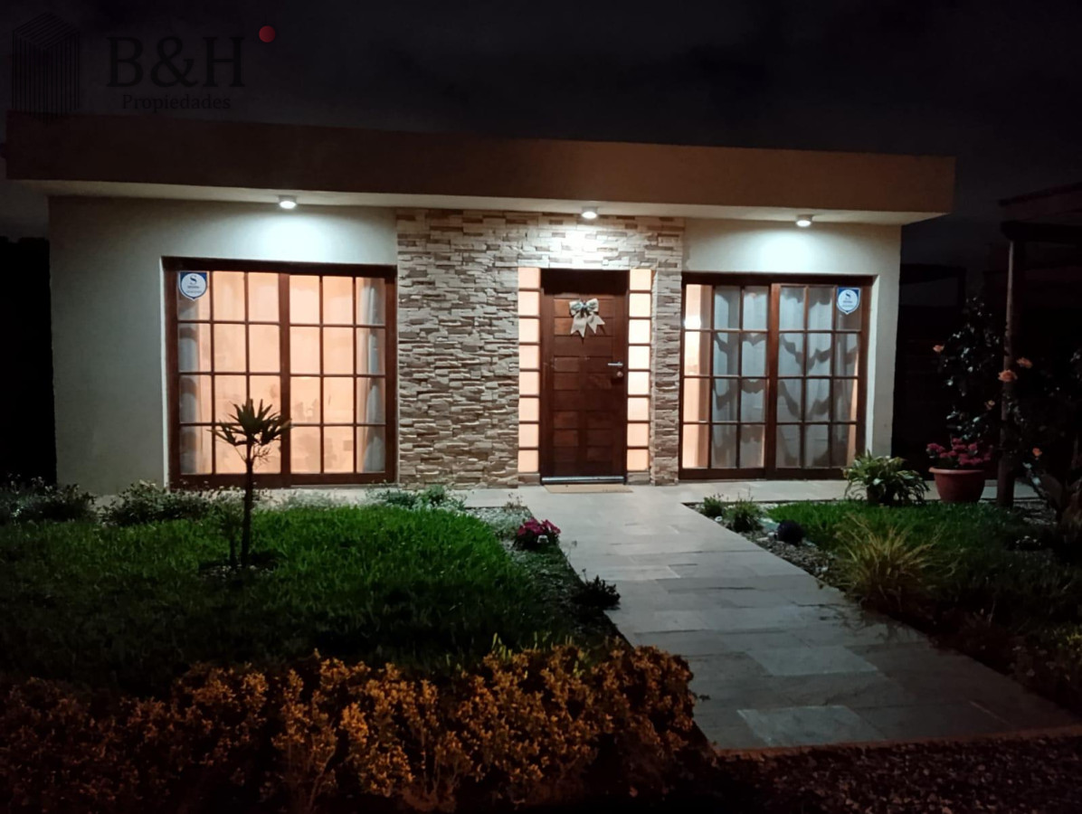 Casa ID.4004 - Alquiler temporada barrio privado los caracoles