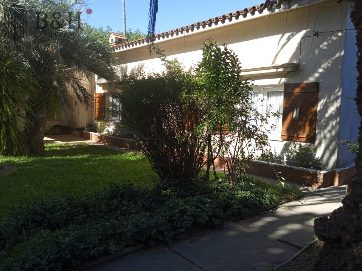 Casa ID.6219 - Casa tipo chalet en esquina con gran terreno - Centro de José Pedro Varela