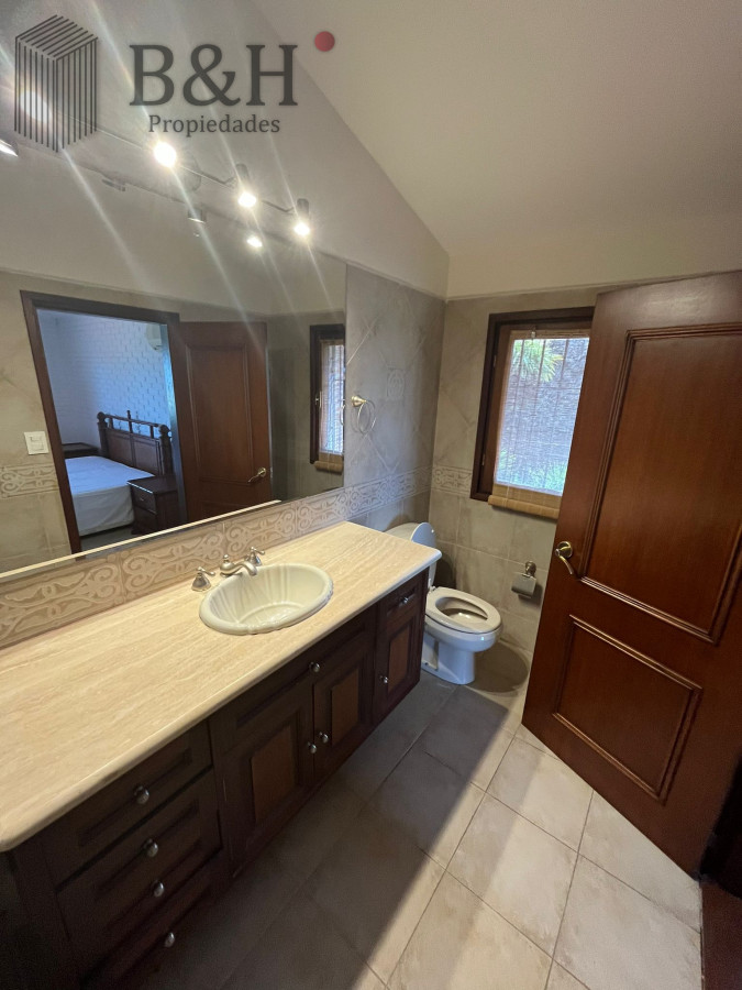 Casa ID.3876 - CASA TRADICIONAL - PUNTA DEL ESTE 