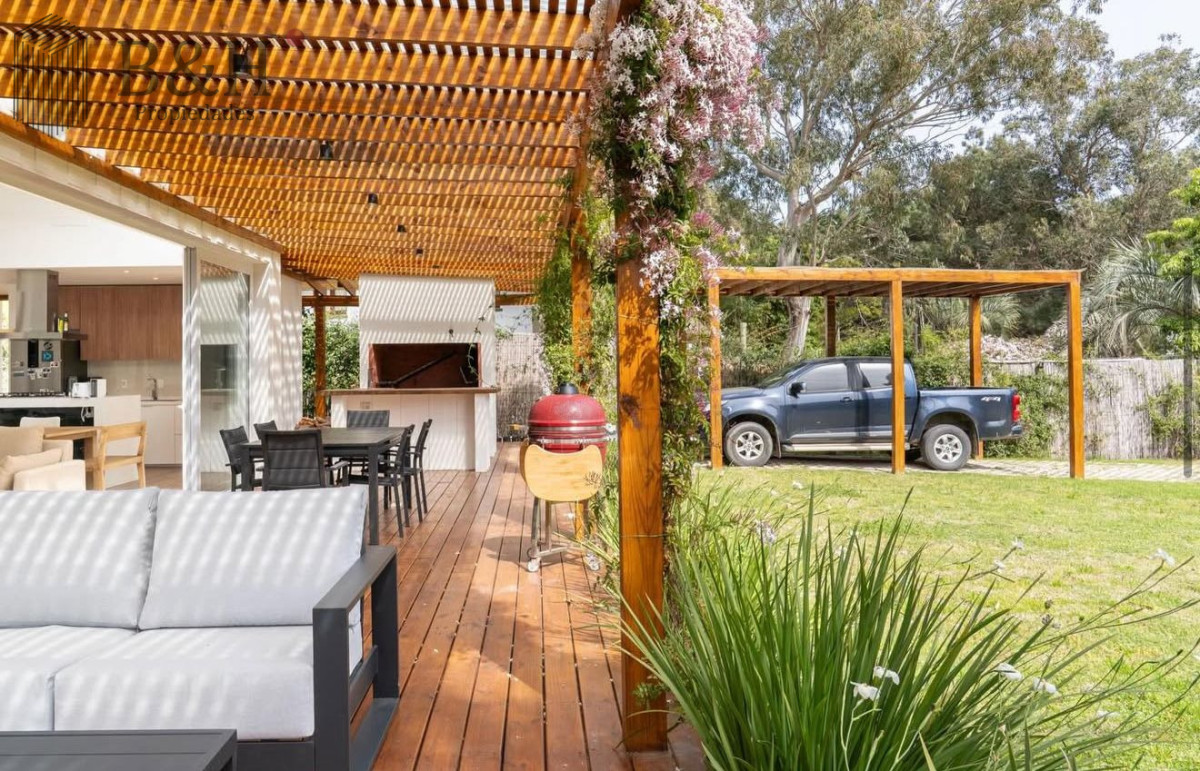 Casa ID.6928 - Casa de 3 dormitorios en venta, Punta del Este
