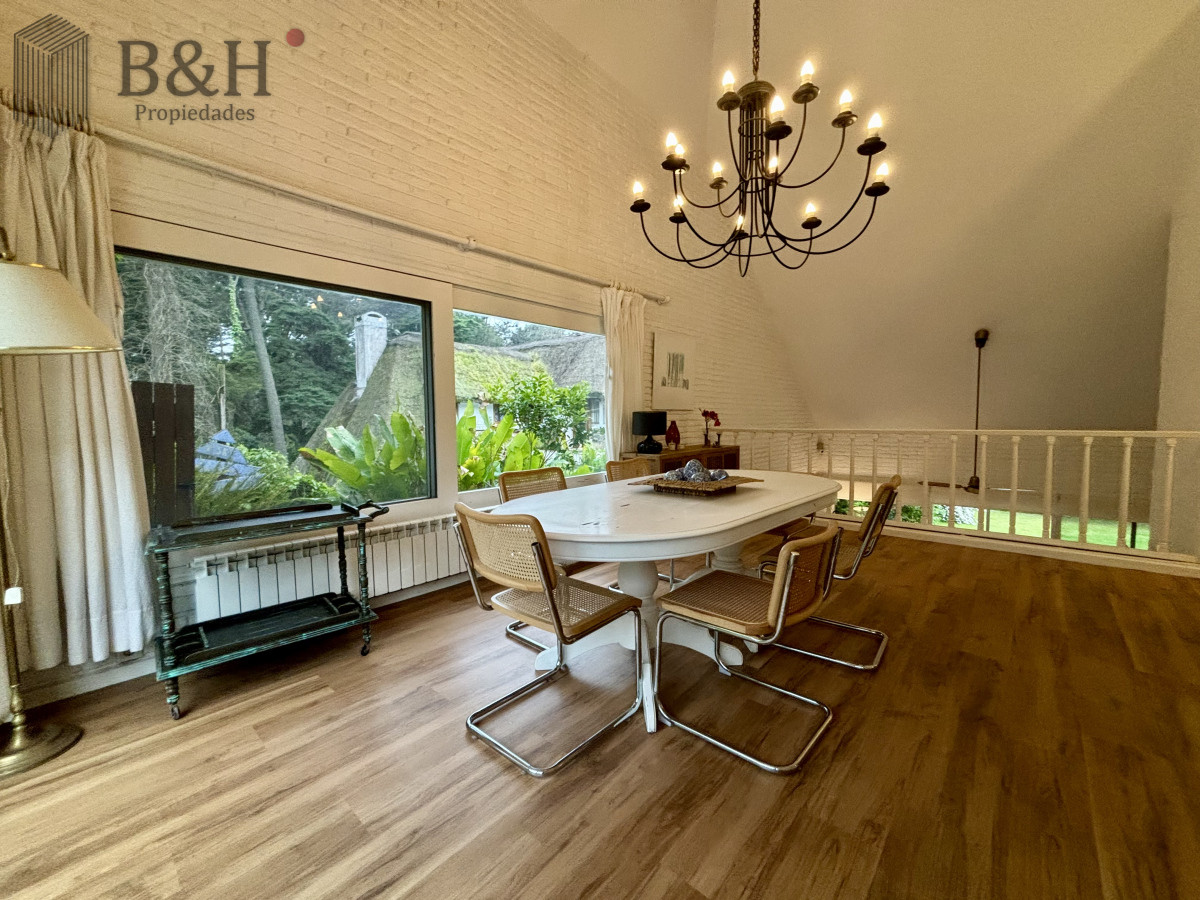 Casa ID.1436 - EXPECTACULAR CASA A LA VENTA EN SAN RAFAEL