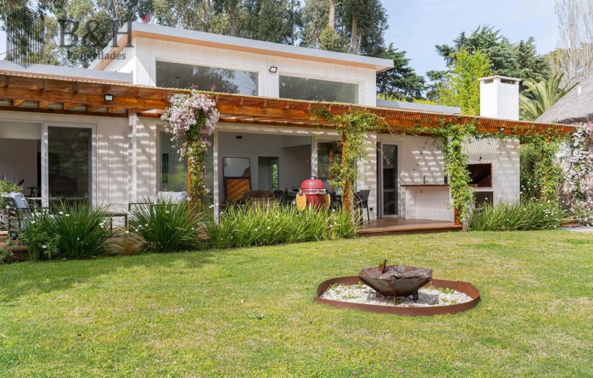 Casa ID.6928 - Casa de 3 dormitorios en venta, Punta del Este