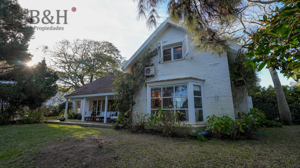 Casa ID.5233 - Hermosa Casa en parada 15 de la Mansa - Punta del Este 