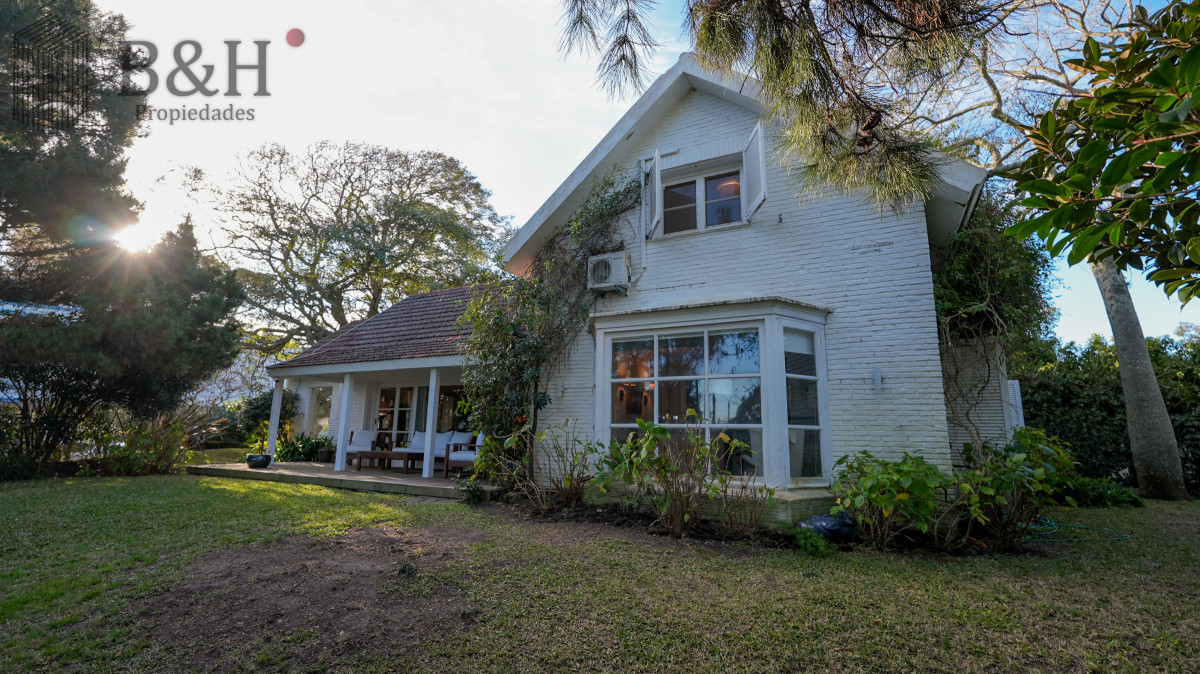 Casa ID.5233 - Hermosa Casa en parada 15 de la Mansa - Punta del Este 