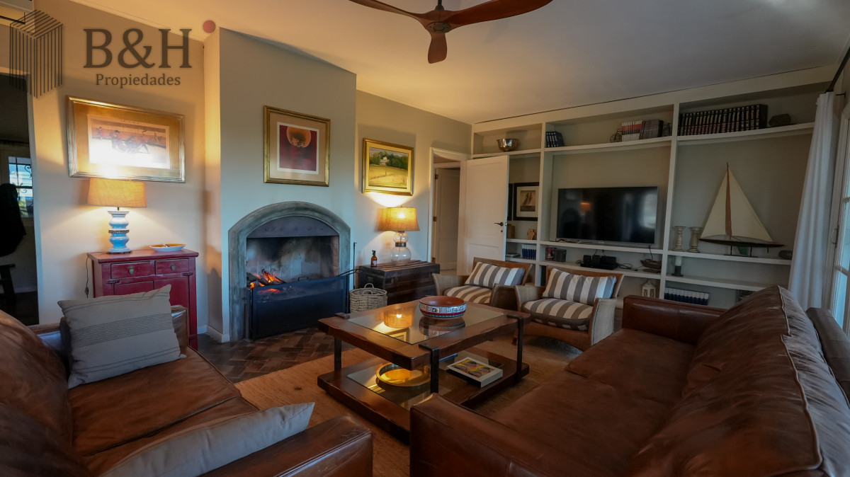Casa ID.5233 - Hermosa Casa en parada 15 de la Mansa - Punta del Este 