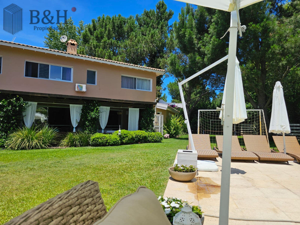 Casa ID.10 - VENTA EXCELENTE CASA EN LA ARBOLADA BARRIO PRIVADO PUNTA DEL ESTE