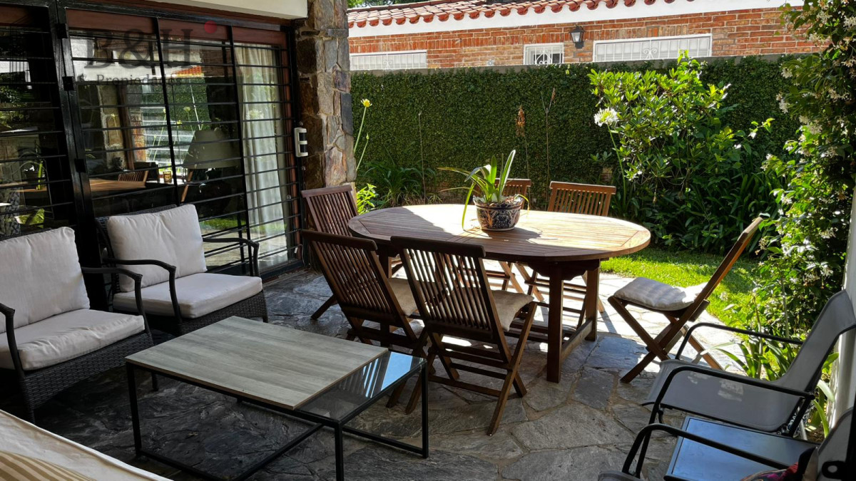 Casa ID.6191 - Alquiler por Temporada Casa 4 Dormitorios Punta del Este Mansa