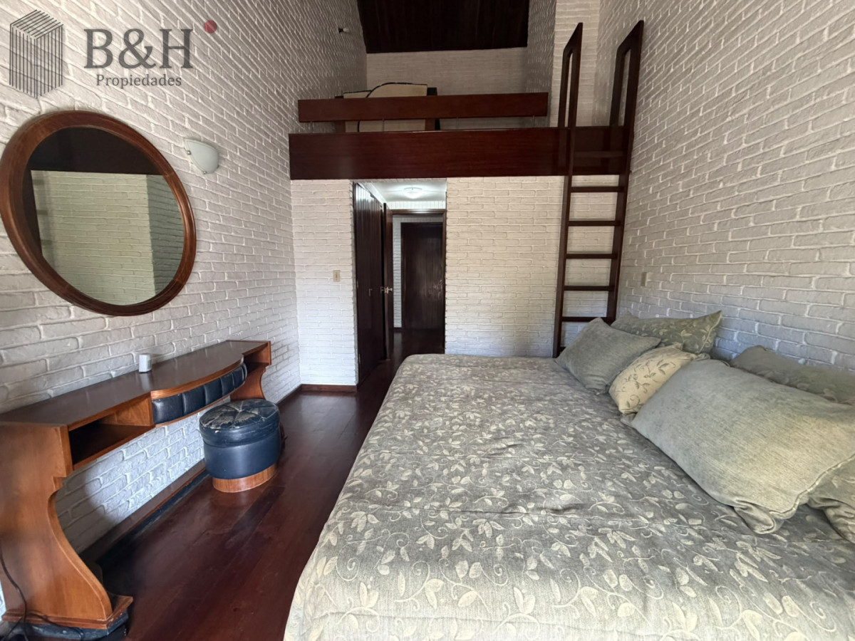Casa ID.7833 - Casa Venta 5 Dormitorios Punta del Este 