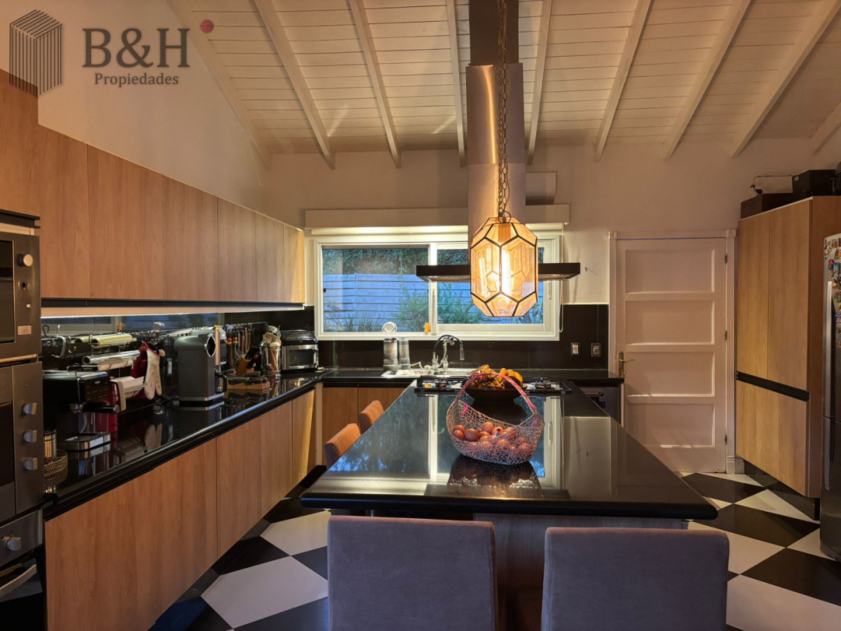Casa ID.10 - VENTA EXCELENTE CASA EN LA ARBOLADA BARRIO PRIVADO PUNTA DEL ESTE