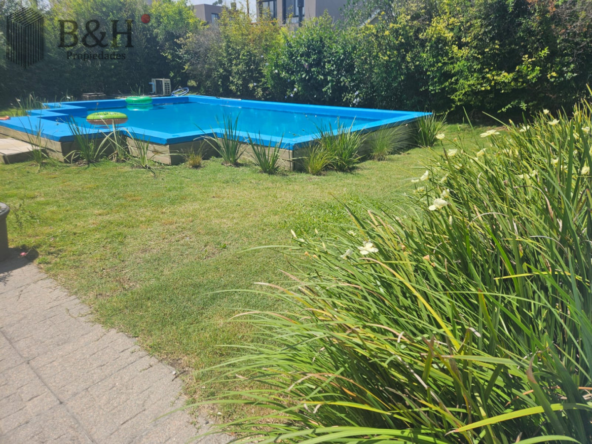 Casa ID.2881 - Casa en La Barra 3 dormitorios + Servicio, con Piscina climatizada