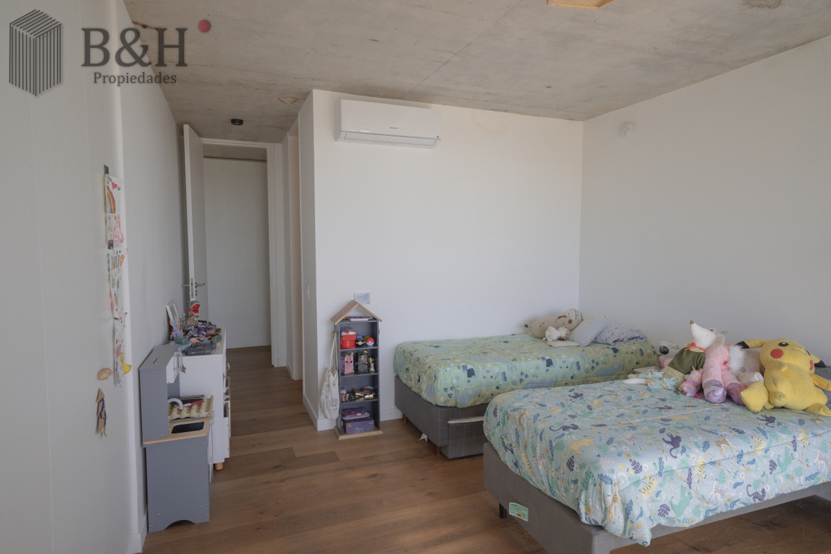 Casa ID.3276 - Hermosa casa en el Quijote- 3 dormitorios + dependencia de servicio con baño. DISPONIBLE EN ALQUILER ANUAL A PARTIR DE MARZO 2025