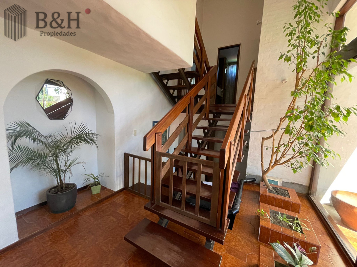 Casa ID.1493 - ALQUILER CASA DE 4 DORMITORIOS PUNTA DEL ESTE CON PISCINA CLIMATIZADA