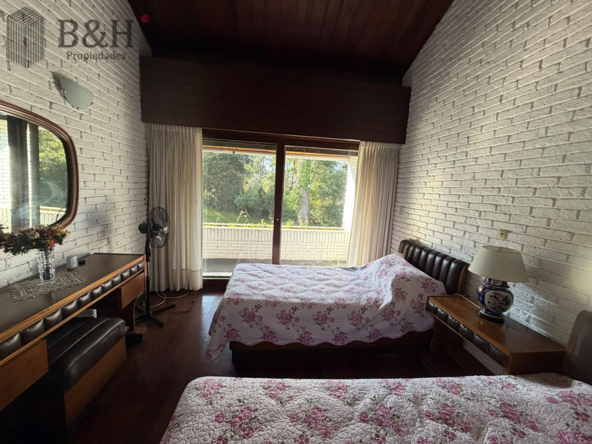 Casa ID.7833 - Casa Venta 5 Dormitorios Punta del Este 
