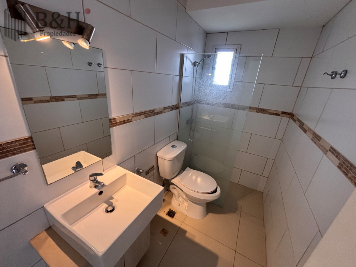 Casa ID.8115 - Casa en Pinares a pasos del mar
