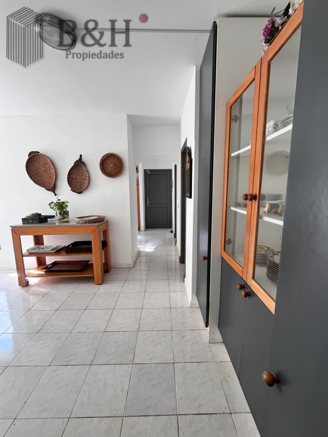 Casa ID.5656 - Casa de 5 dormitorios en venta, Punta del Este
