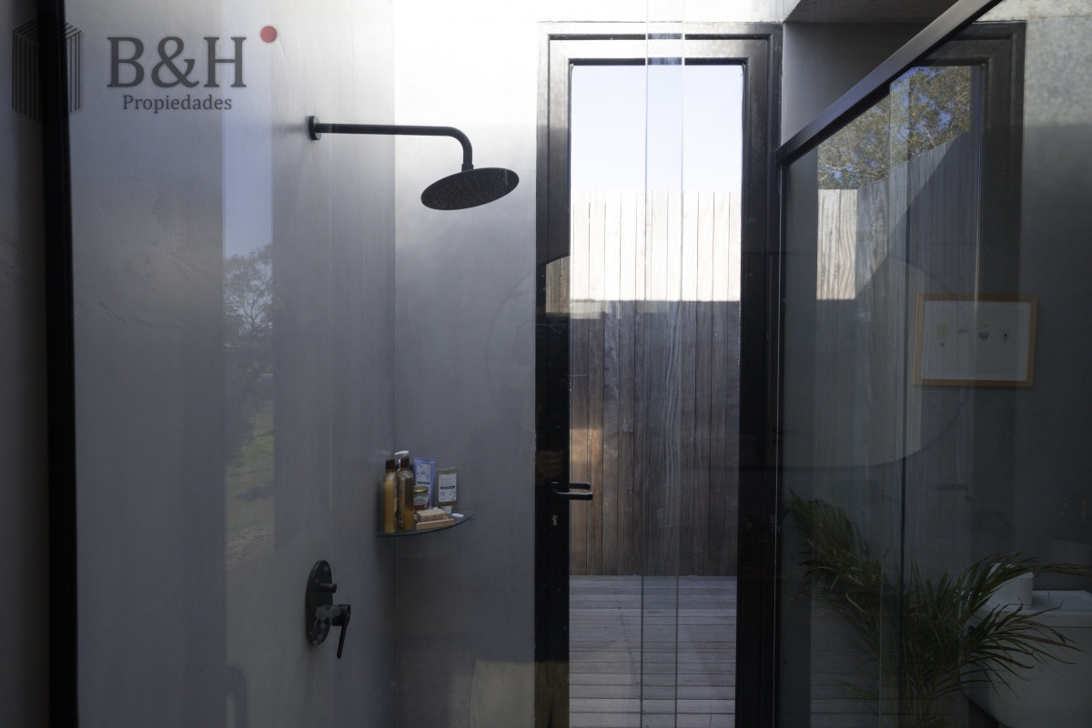 Casa ID.3276 - Hermosa casa en el Quijote- 3 dormitorios + dependencia de servicio con baño. DISPONIBLE EN ALQUILER ANUAL A PARTIR DE MARZO 2025