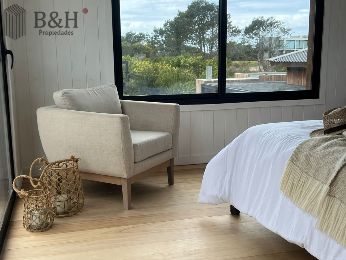 Casa ID.5116 - Casa en venta de 4 dormitorios, en José Ignacio, Barrio Laguna Escondida