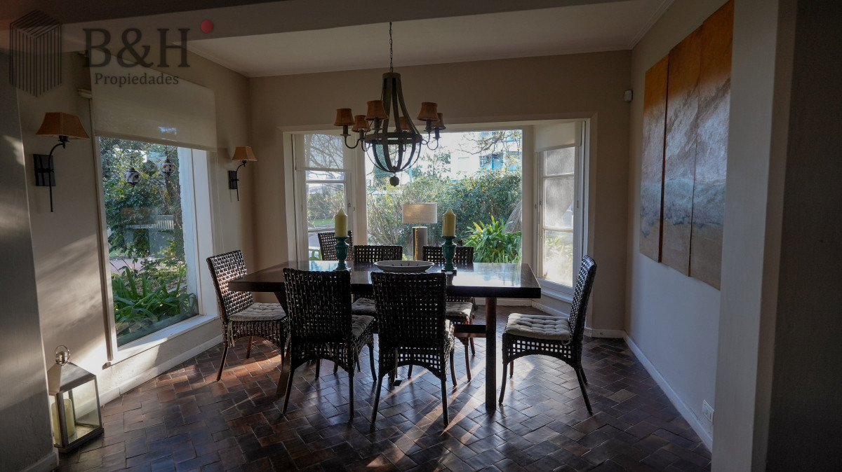 Casa ID.5233 - Hermosa Casa en parada 15 de la Mansa - Punta del Este 