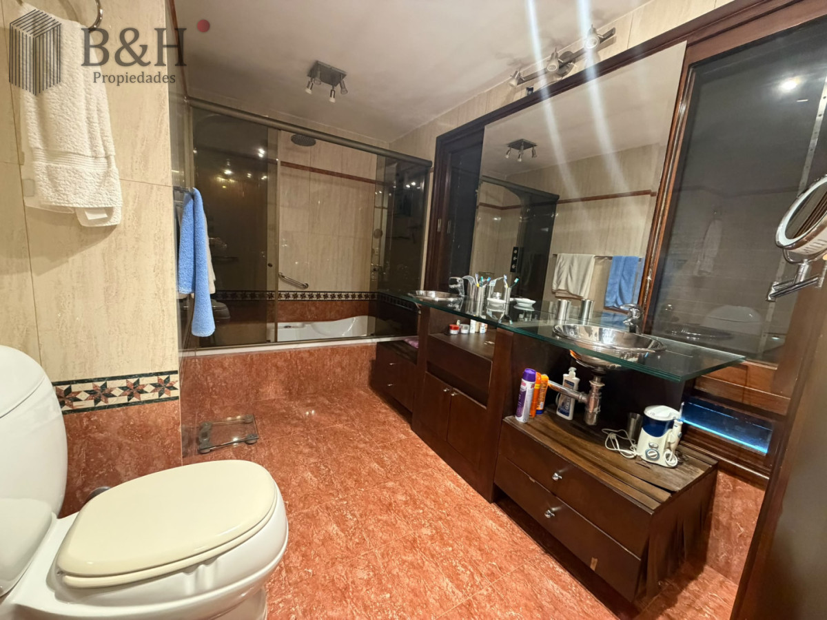 Casa ID.7833 - Casa Venta 5 Dormitorios Punta del Este 