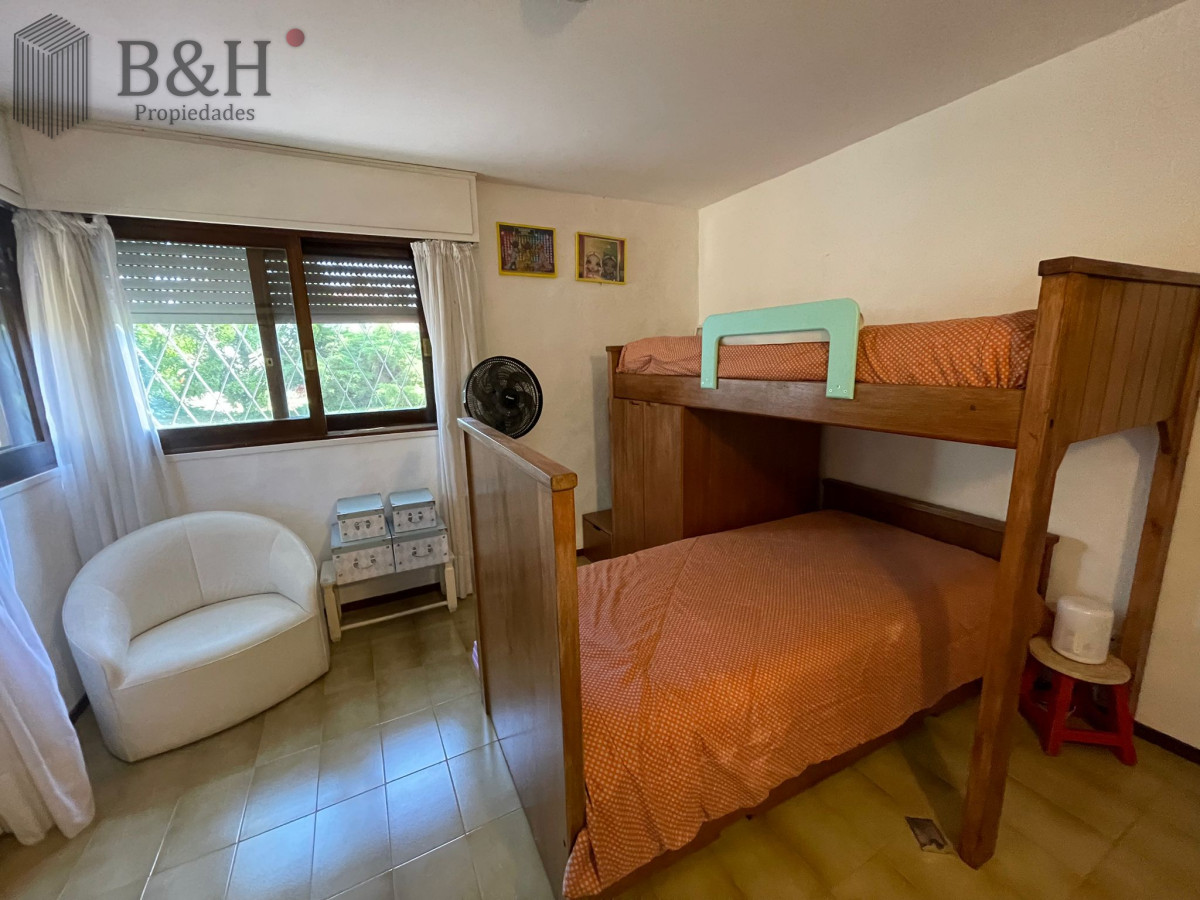 Casa ID.1493 - ALQUILER CASA DE 4 DORMITORIOS PUNTA DEL ESTE CON PISCINA CLIMATIZADA
