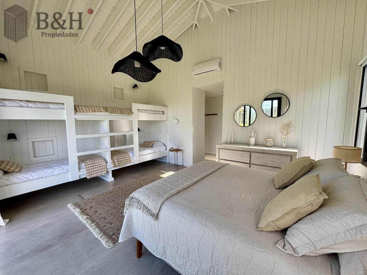 Casa ID.5813 - Casa de 5 dormitorios en alquiler temporal, José Ignacio
